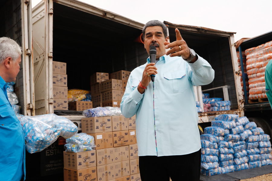 Maduro augura un crecimiento de Venezuela en 8%: No necesitamos licencias de Estados Unidos para producir GLZyDyHXwAAz-ed