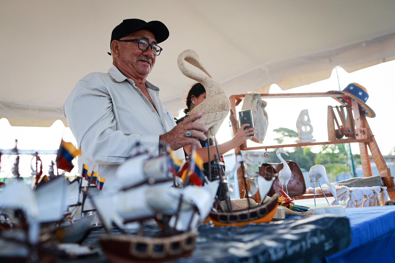 Imprenta de la Cultura exhibe títulos impresos por centenario de