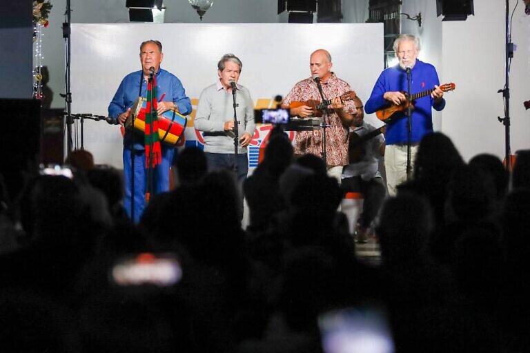 Serenata Guayanesa, Madrugadores de Cocuinas, Berenice del Moral y el pueblo Jivi llevaron el Festival Mundial Viva Venezuela a La Casona