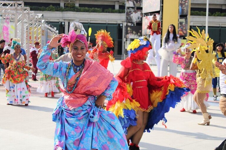 La plaza de la Juventud vibró con la celebración del Día del Artista Nacional (+Fotos)