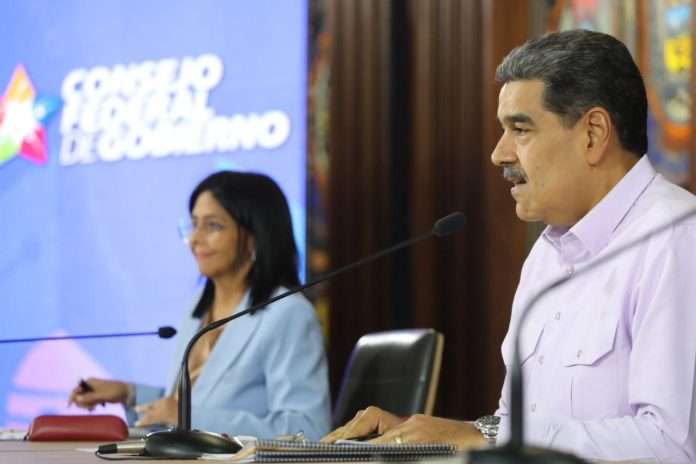 Maduro anunció 54% de aumento en recursos a gobernaciones y alcaldías