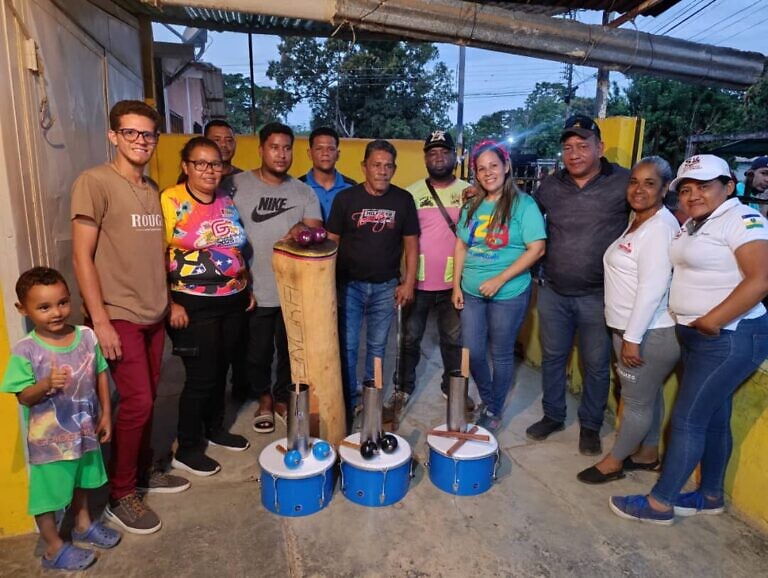 Gran Misión Viva Venezuela entregó instrumentos musicales a reconocido cultor de San Rafael de Orituco