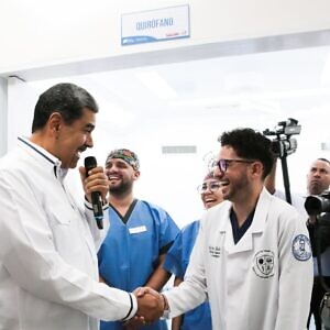 Entregan recuperados centros hospitalarios en Miranda, Zulia y Falcón