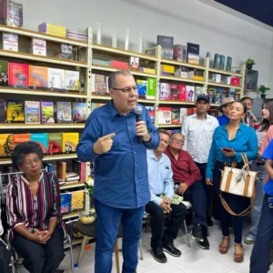 En Maracaibo celebran apertura de Librerías del Sur Berta Vega
