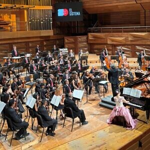 La Orquesta Filarmónica Nacional y El Sistema recibieron la visita internacional de la pianista Chaerin Kim
