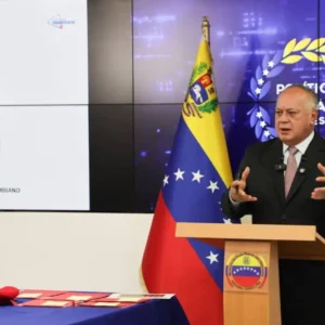 Suspenden vuelos entre Venezuela y Colombia por amenazas de ataques terroristas