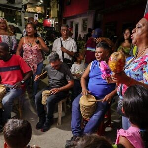 EN FOTOS: El Velorio de la Cruz de Mayo en Petare y Los Erasos
