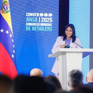 Delcy Rodríguez: Desmantelamiento de mafias del dólar ha sido positivo para el sector cambiario