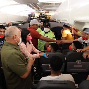Cabello: Bukele ordenó disparar a venezolanos secuestrados al liberarlos (+Fotos)