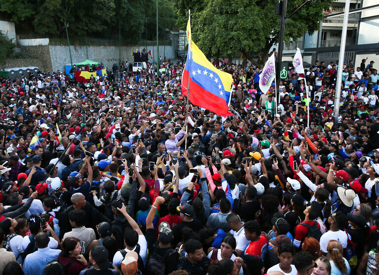 Presidente Maduro anuncia nueva etapa de trabajo con jóvenes de las comunas