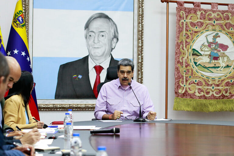 Maduro: Es imposible que Estados Unidos le imponga a Venezuela un modelo de dominación colonial y esclavista para robarle sus recursos