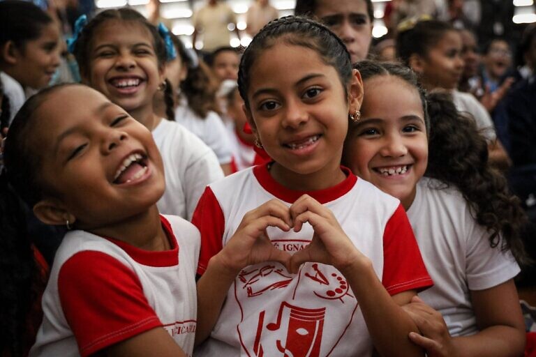 Complejo educativo José Ignacio Cabrujas celebra Día del Artista Nacional (+Fotos)
