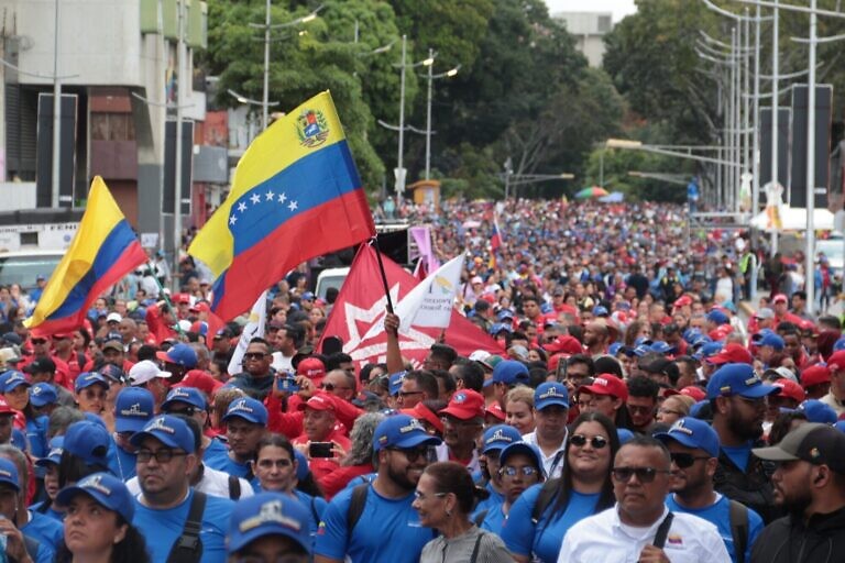 EN FOTOS: Trabajadores y cultores venezolanos marcharon en respaldo a Maduro y Cilia Flores