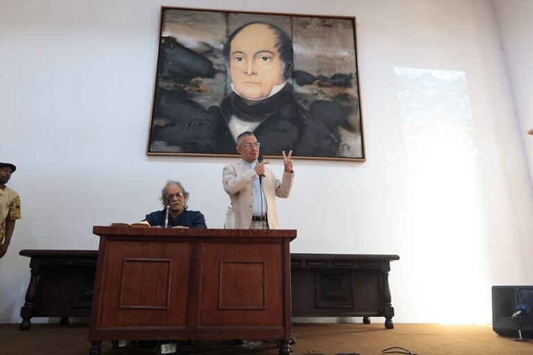 Ministro Villegas llamó a transformar el dolor en fuerza creadora por la defensa de Maduro y Cilia