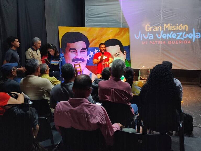 Librerías del Sur fortalece la identidad y la memoria con actividades culturales en tres regiones del país.