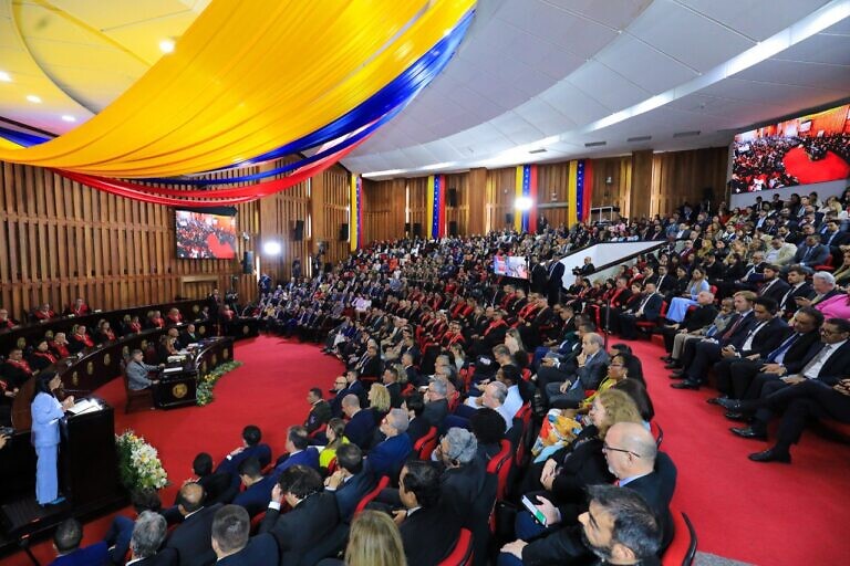 Delcy Rodríguez anuncia proyecto de Amnistía General y cierre del centro de detención en el Helicoide