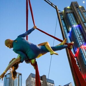 Teatro, circo y títeres desbordan Caracas en los Carnavales 2026