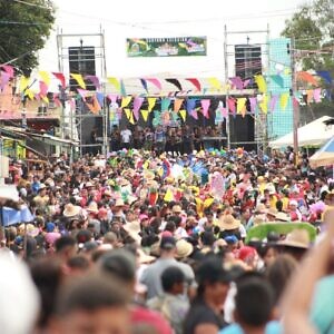 Tumeremo se desborda de alegría: Inician los Carnavales en la Capital Administrativa de la Guayana Esequiba