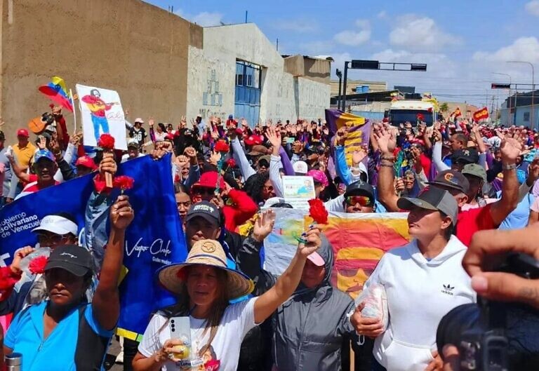 Realizaron Marcha de los Claveles en Falcón, en homenaje a Alí Primera