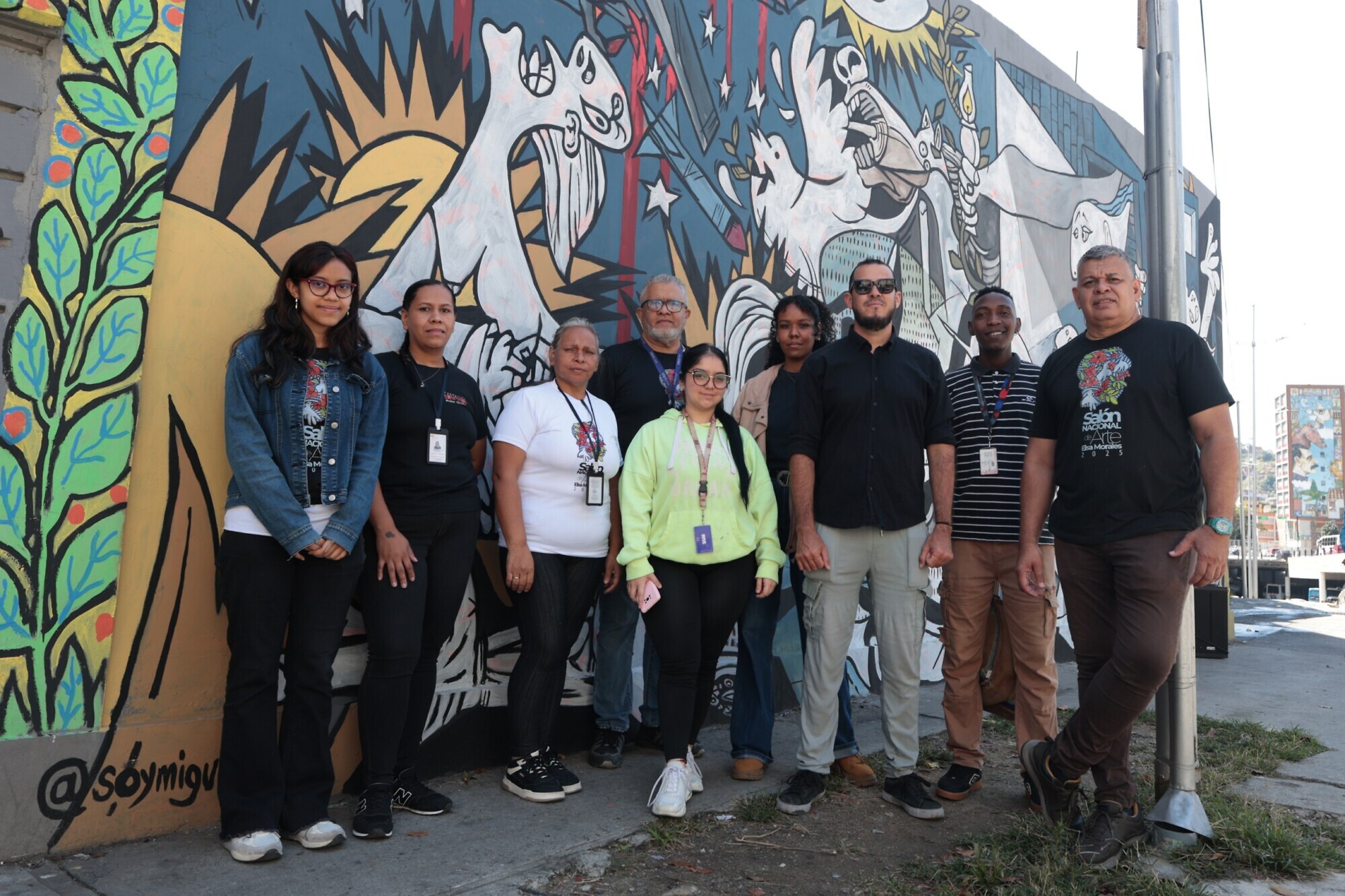 El arte tiene la tarea de reafirmar nuestra identidad y fuerza como pueblo: Miguel Guerra y la resignificación del Guernica para narrar el 3 de enero