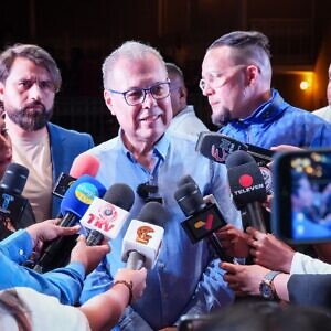 Reinaugurado el Teatro Ateneo de Maracay con la obra “Petróleo”