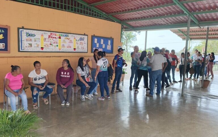 Se realiza la Consulta Popular Nacional 2026 para elegir proyectos de la comunidad que serán financiados por el Estado