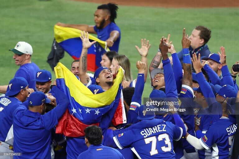 ¡HISTÓRICO! ¡Venezuela vence a Estados Unidos y se titula CAMPEÓN del Clásico Mundial de Béisbol!