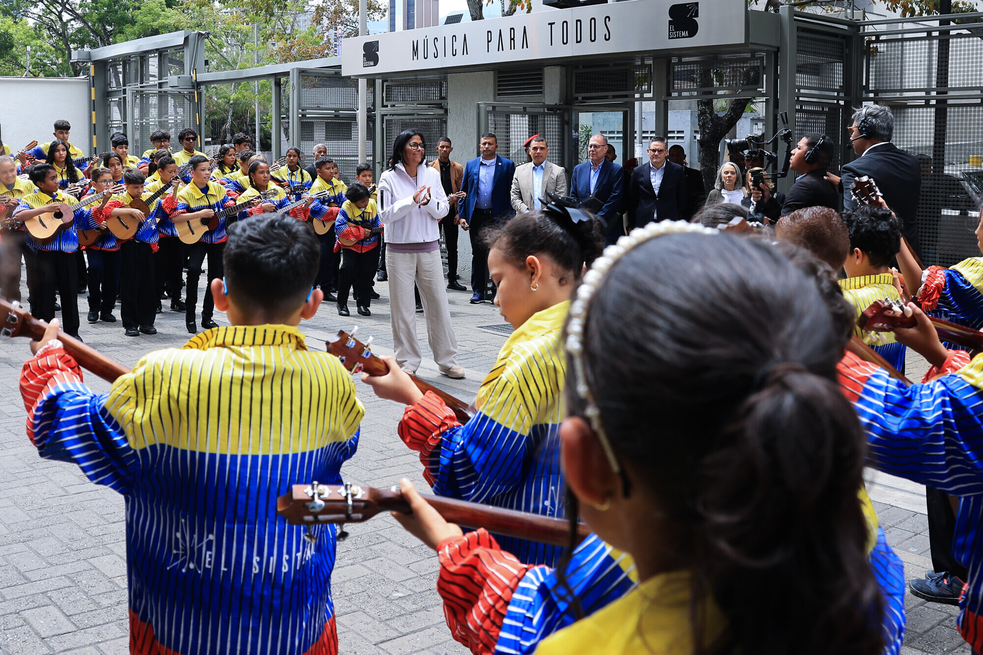 Delcy Rodríguez participó en acto conmemorativo por el Día Nacional del Cuatro