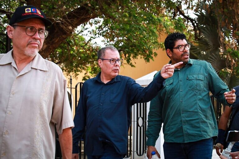 Unesco y artesanos del barro restauran viviendas de Coro y La Vela