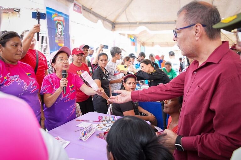 Comuna “Guaira con visión revolucionaria” recibió jornada de atención social integral
