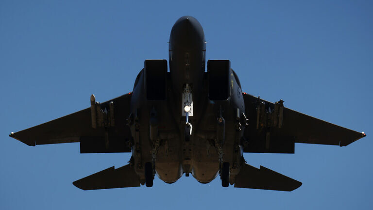 Irán asesta duros golpes a la Fuerza Aérea de EE.UU., luego de que Trump dio por acabada su defensa antiaérea