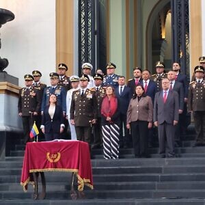 Conmemoraron los 216 años del 19 de Abril de 1810 con acto solemne en el Panteón Nacional