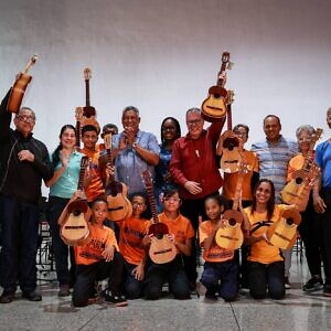 MinCultura entregó donación de instrumentos en Barlovento para fortalecer formación de semilleros musicales 