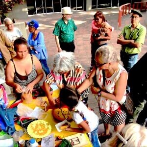 Frente Oficio Puro celebra 14 años con ecopoesía en defensa de la vida