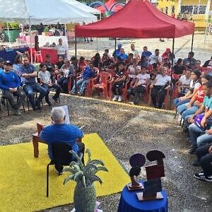 Venezuela celebra la palabra: Un despliegue nacional de actividades por el Día Internacional del Libro y del Idioma