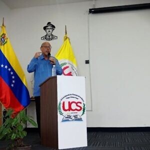 Rector de Unearte insta a afianzar enfoque descolonizado de la educación artística y cultural