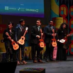 El cuatro venezolano resonó en el segundo día del Congreso Iberoamericano “Artes para la Paz” en Bogotá