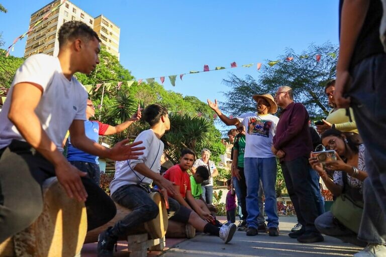 MinCultura y Poder Popular coordinan atención social a adultos mayores en La Vega