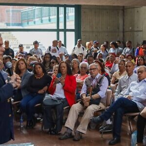 Gran Misión Viva Venezuela y cultores estrechan lazos para fortalecer la identidad nacional
