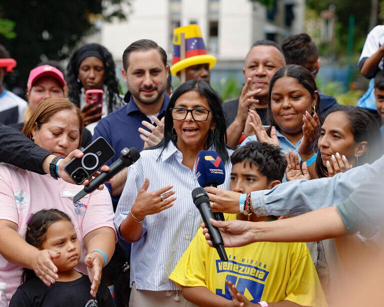 Delcy Rodríguez inaugura Ciudad del Emprendimiento en la Comuna Cacique Tiuna y se refiere a la deportación de Alex Saab