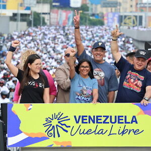 Caracas se desbordó por el cese de las sanciones (+Fotos)