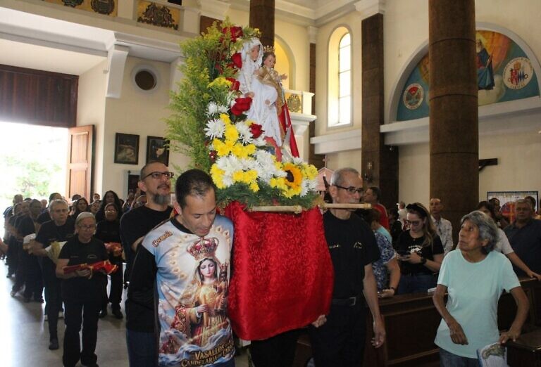 Vasallos de la Candelaria de Caracas reconocidos oficialmente como cofradía