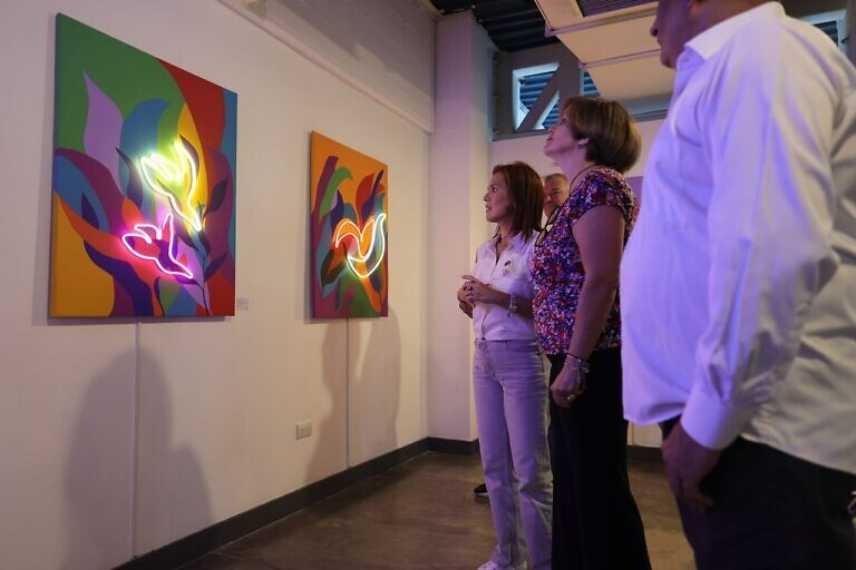 Museo Cruz-Diez inauguró “Primer Plano: Interpretaciones del color”, una experiencia sensorial de Maricarmen Paz