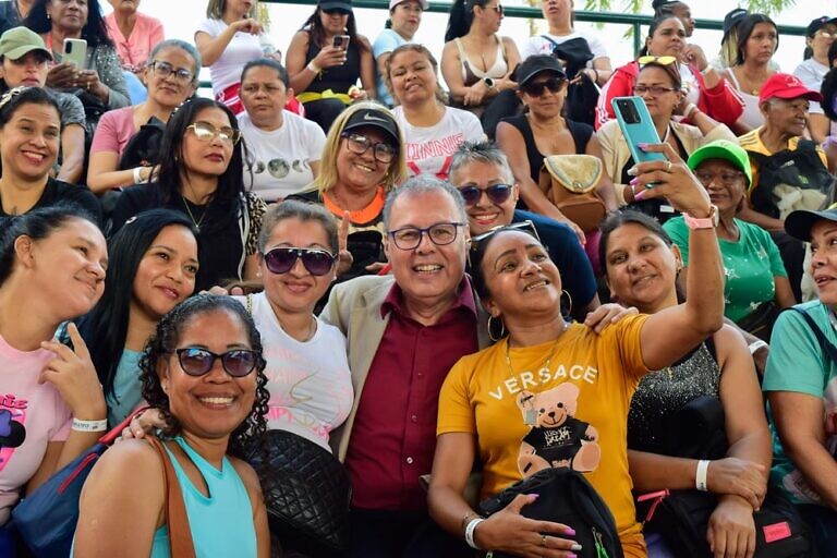 Madres trabajadoras de la Cultura celebraron su día con bienestar y alegría en el Parque Alí Primera
