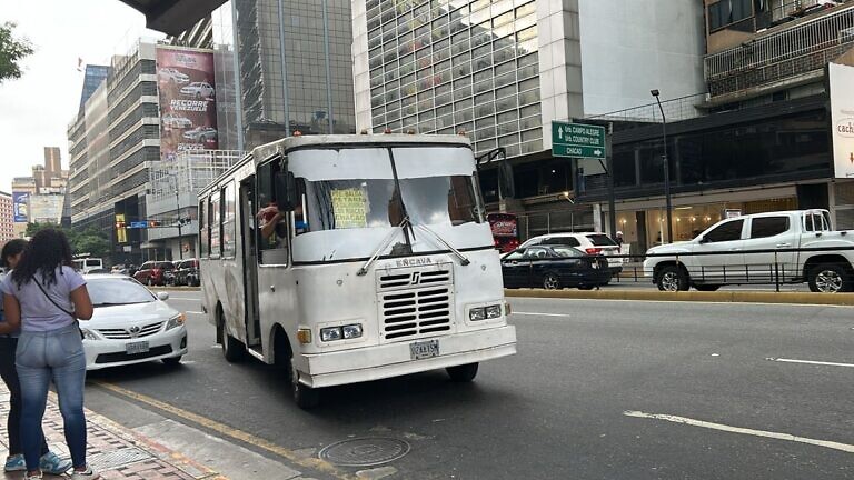 Pasaje urbano estará indexado al dólar y se cobrará a 140 bolívares a partir del 1 de junio