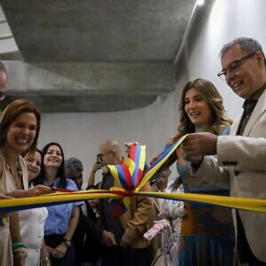 Ministro de Cultura inauguró tres exposiciones en el Museo de Arte de Valencia
