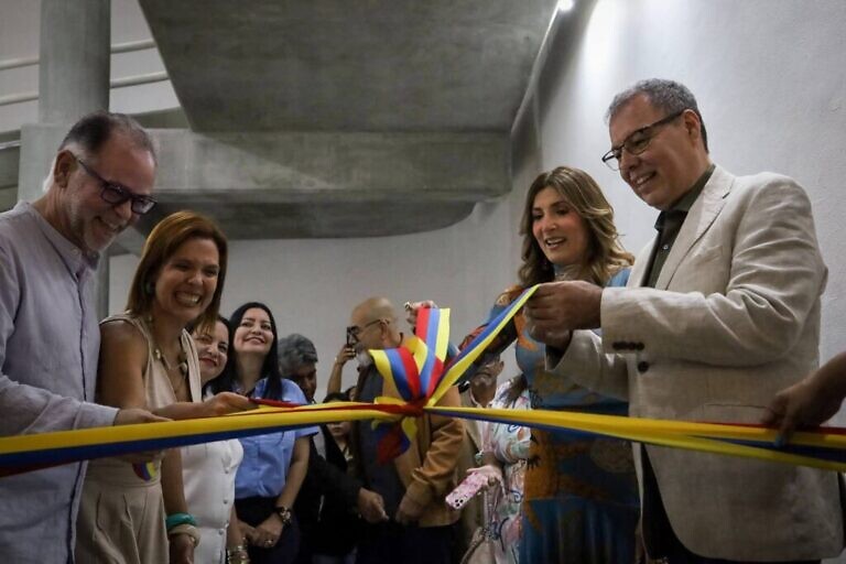 El MUVA abre sus bóvedas secretas: Ministro de Cultura encabeza la inauguración de tres exposiciones que reescriben la memoria artística de Venezuela