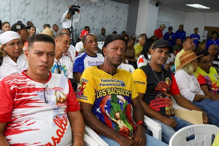 Autoridades y cultores de Miranda se unen para blindar las tradiciones de San Juan y San Pedro