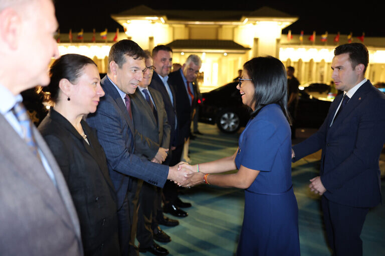 Presidenta encargada Delcy Rodríguez prosigue agenda internacional con visita a Türkiye