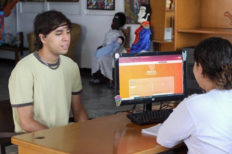 Relanzan Registro Especializado de Artesanos y Artesanas